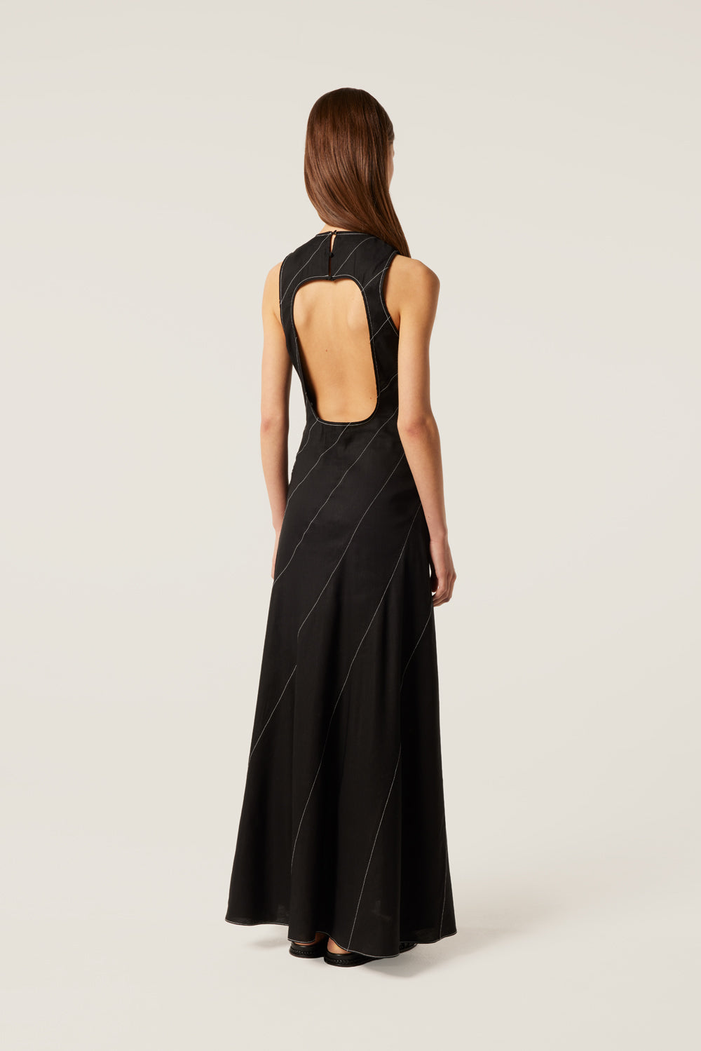 Robe longue à découpes