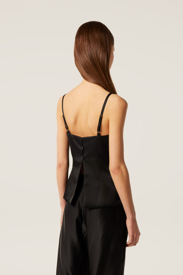 Top en satin à bijoux dorés