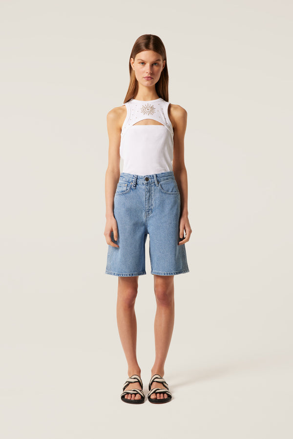 Bermuda en denim broderie tresse