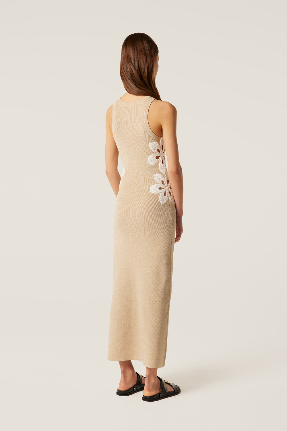 Robe en maille avec fleurs