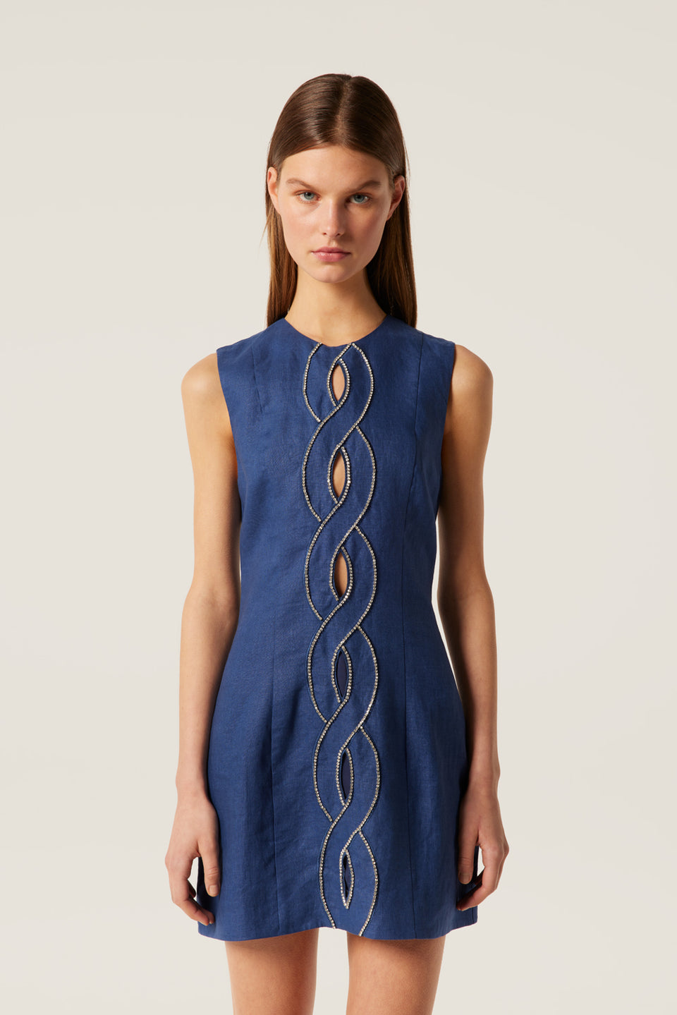 Robe courte à tresse bleue