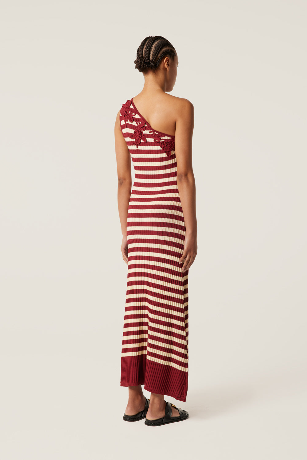 Robe asymétrique à fleur