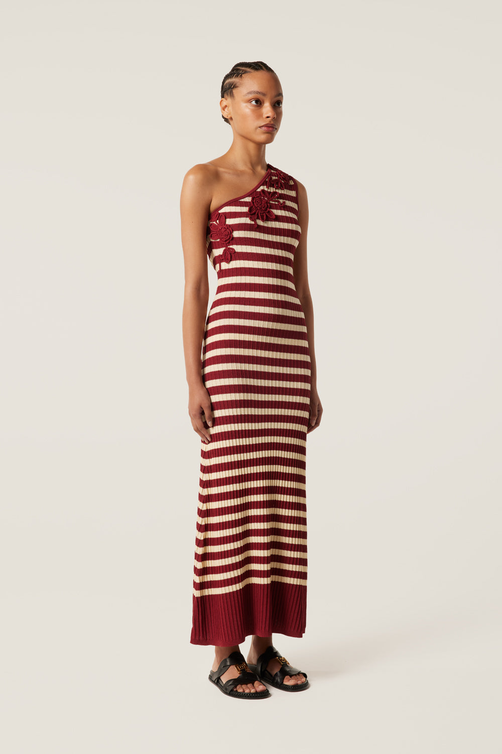 Robe asymétrique à fleur