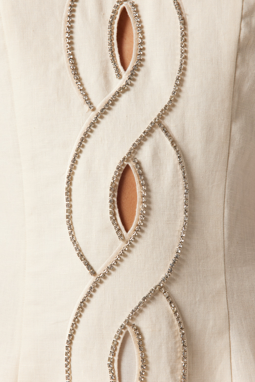 Short ecru braided dress