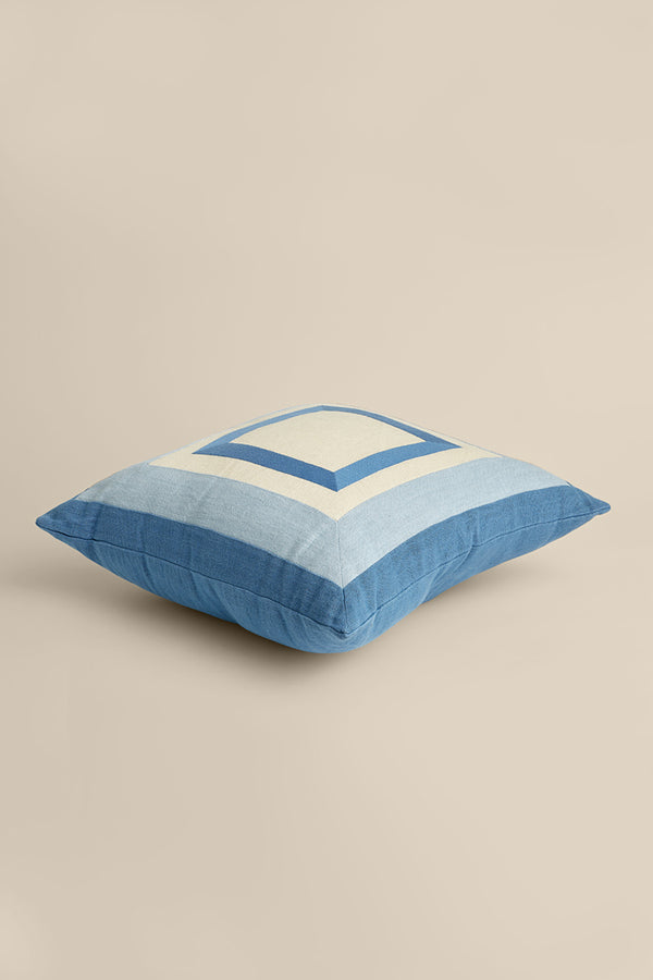 Coussin en lin brodé