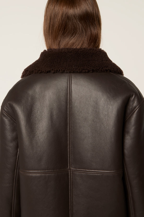 Veste en peau lainée