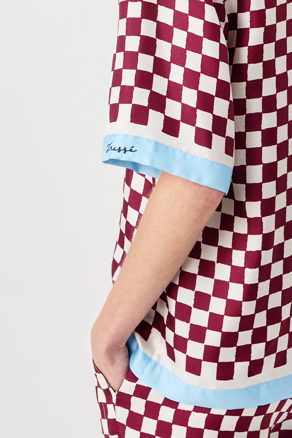 Chemise en soie à damiers