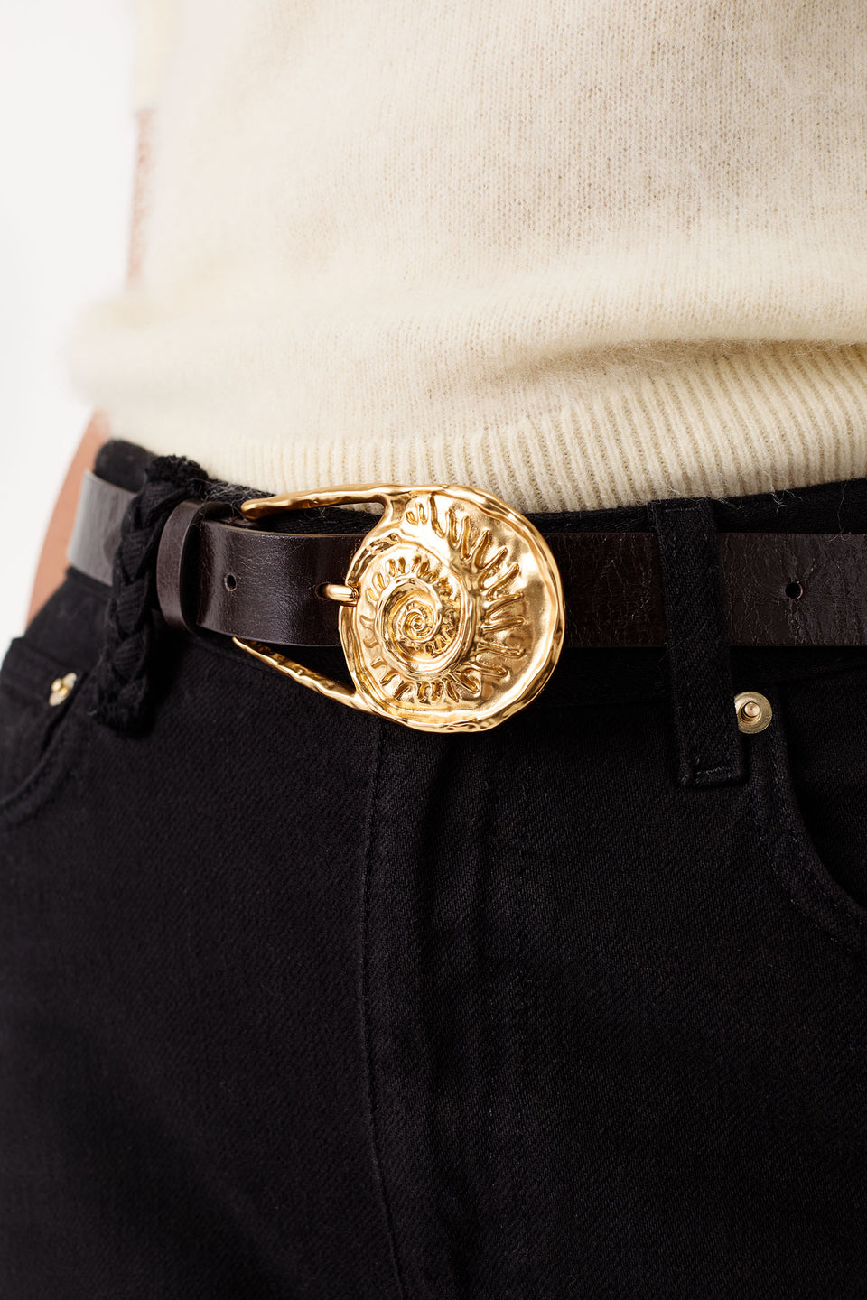 Slim leather belt