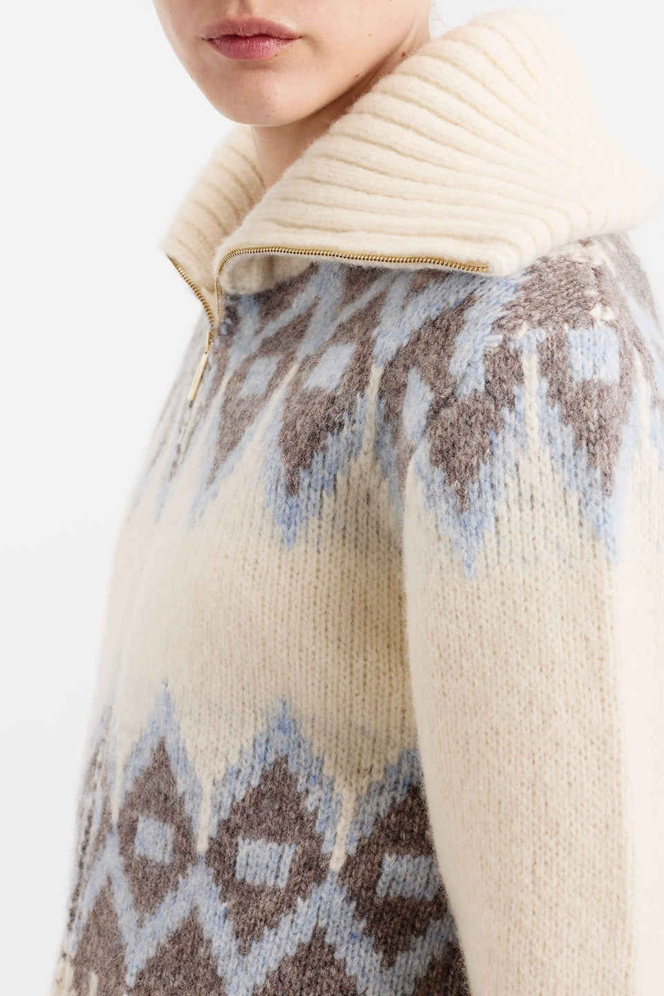 Jacquard pattern cardigan