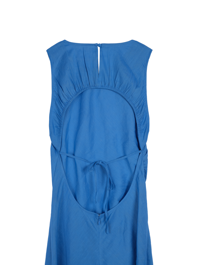 Light gathered dress