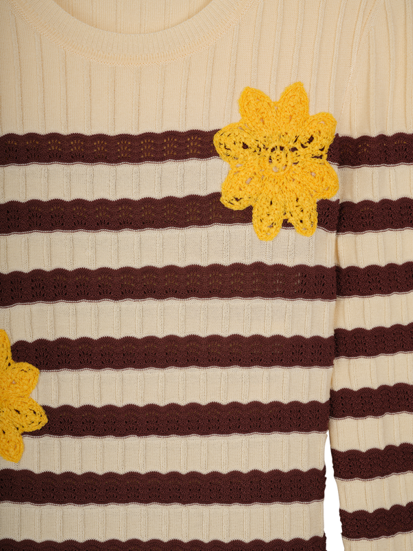 Robe longue en maille évasée