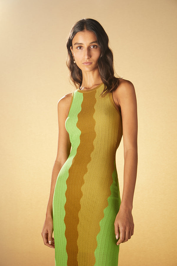 Robe en maille dos nu
