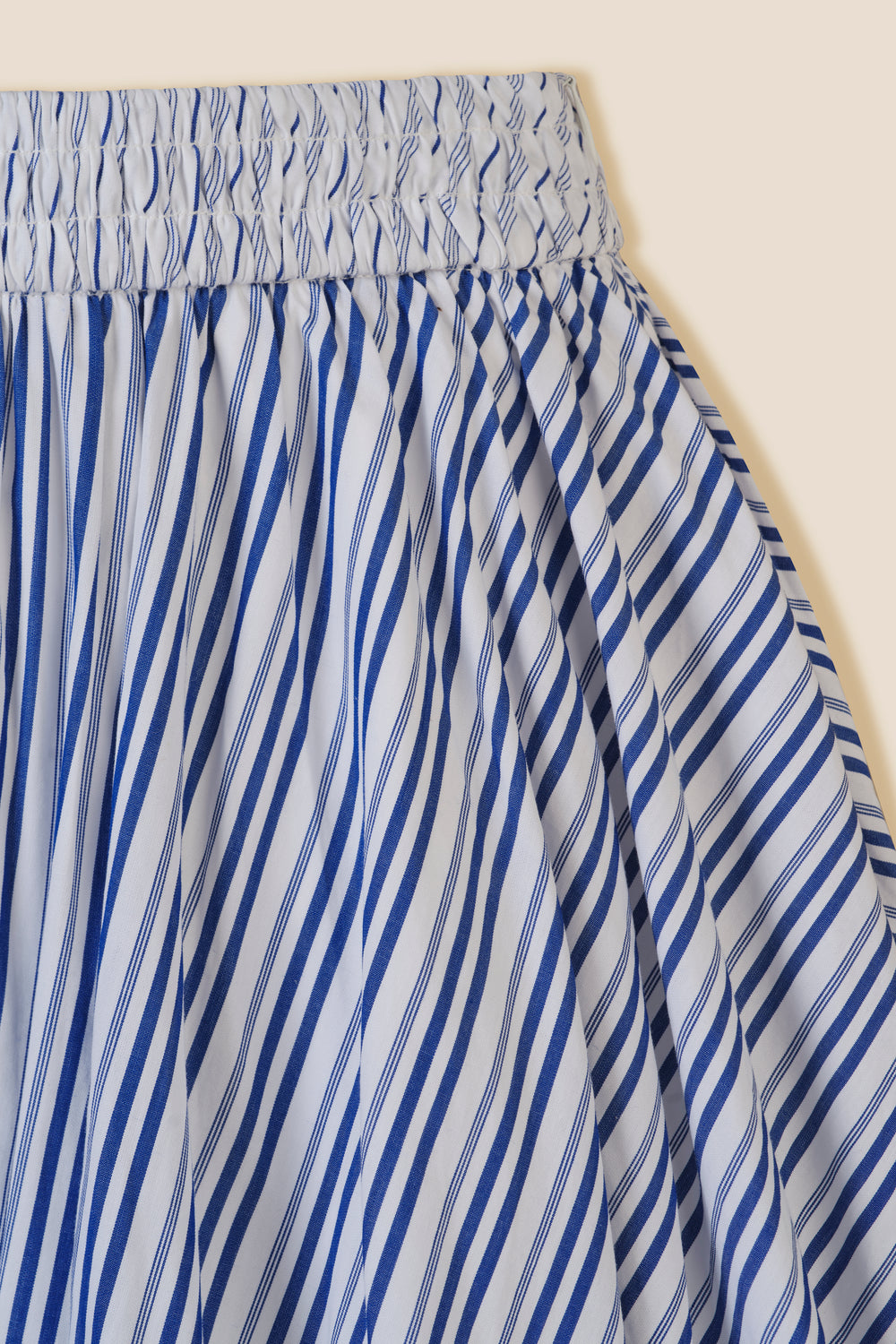 Short ball effect skirt