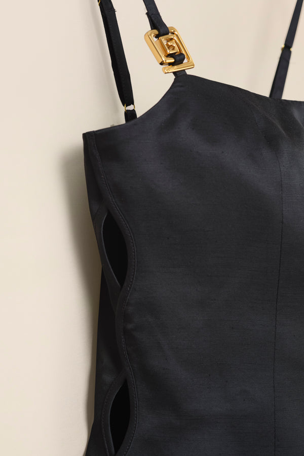 Top en satin à bijoux dorés