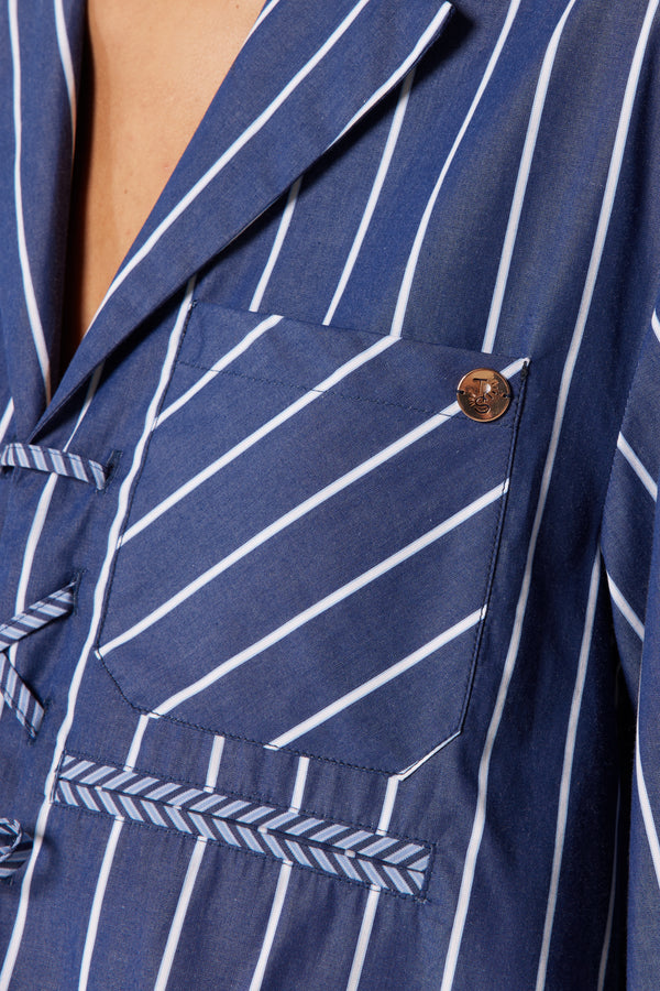 Chemise à laçage