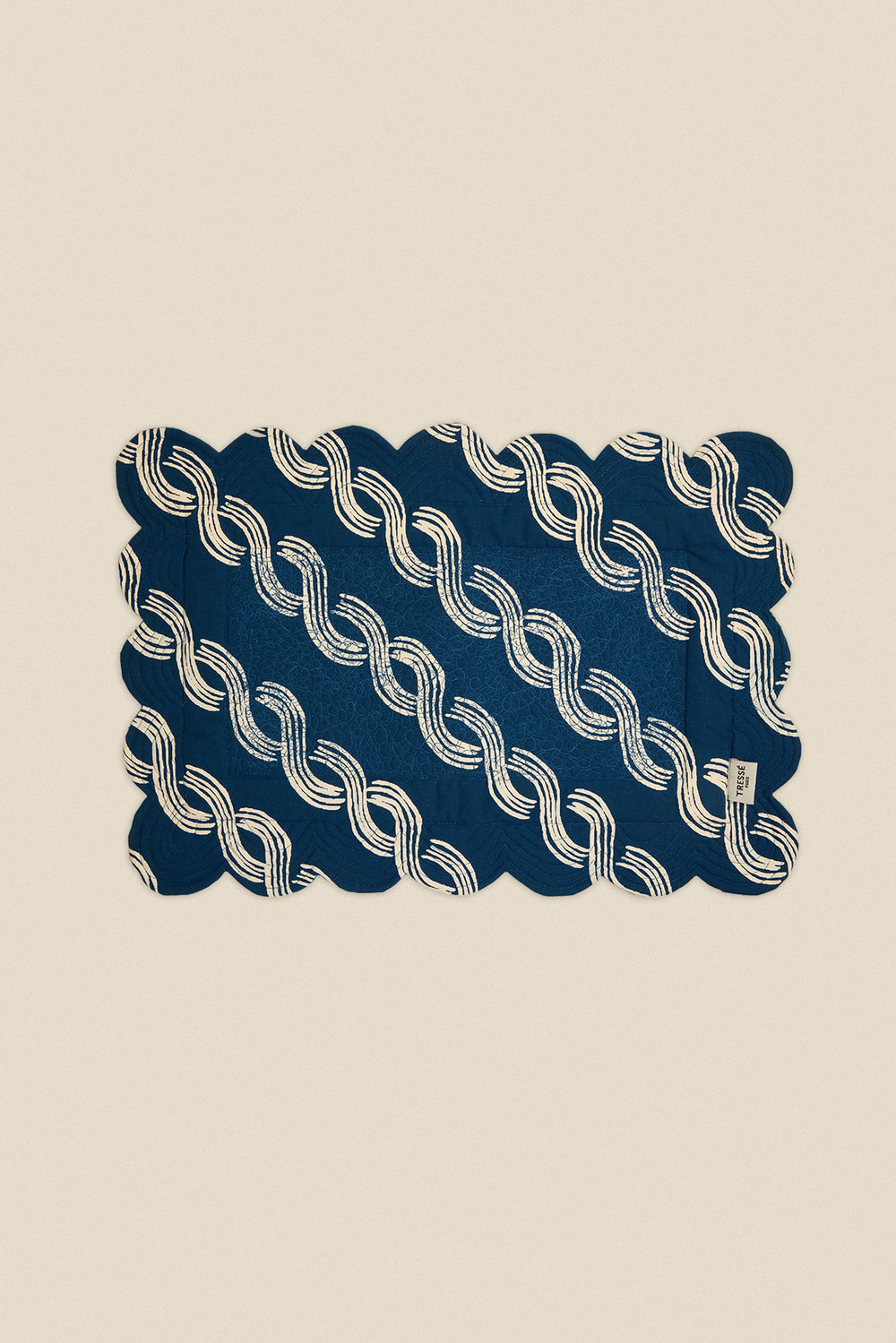 Reversible braided placemat