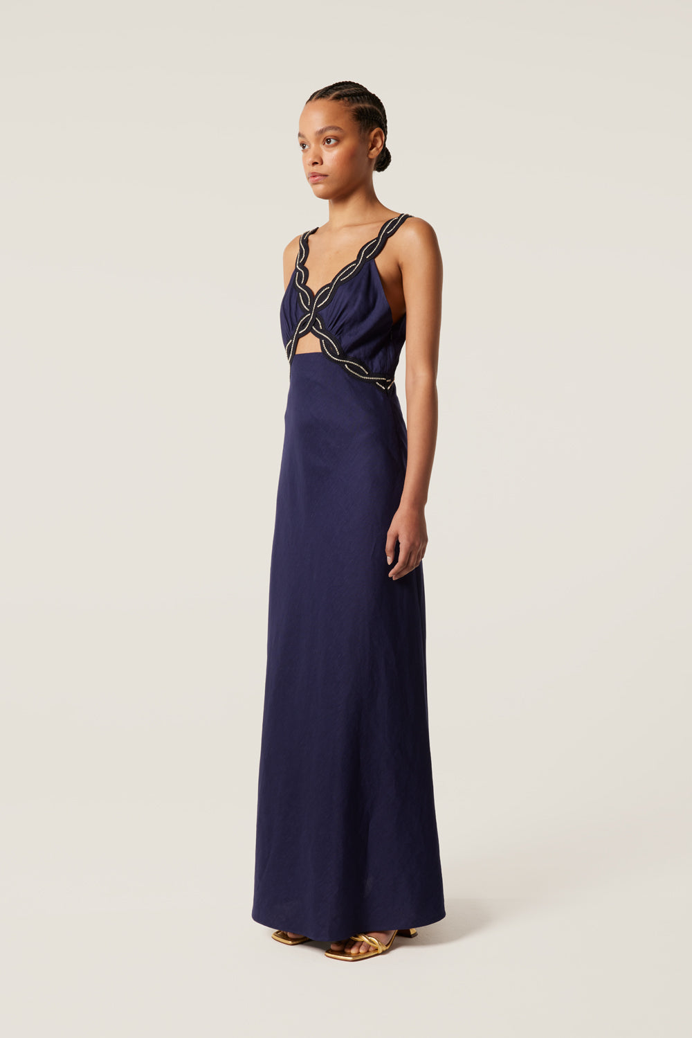 Robe à galon tresse