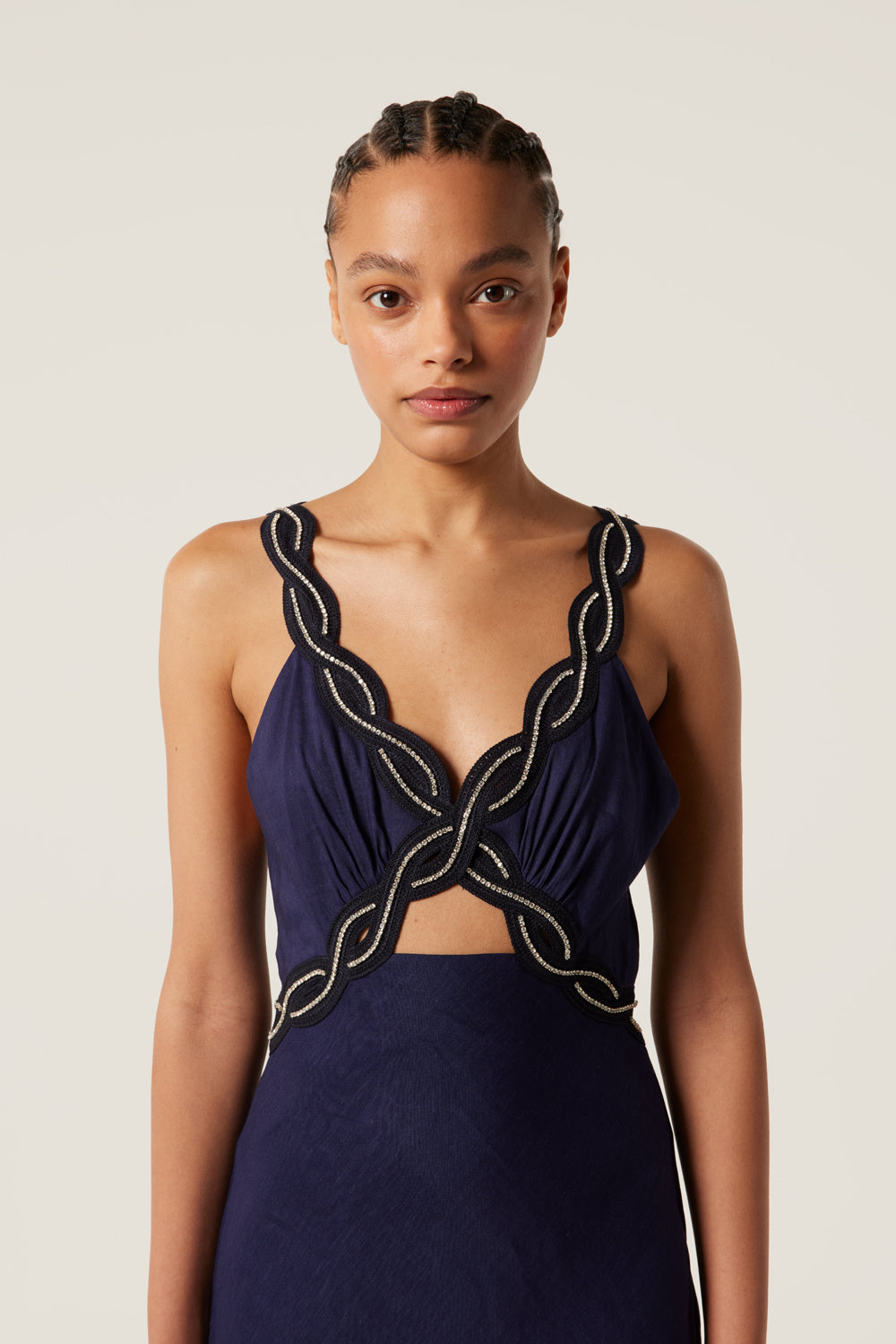 Robe à galon tresse