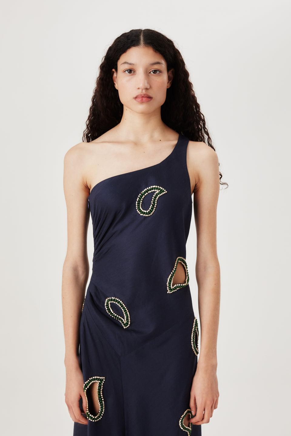 Robe longue à strass brodés
