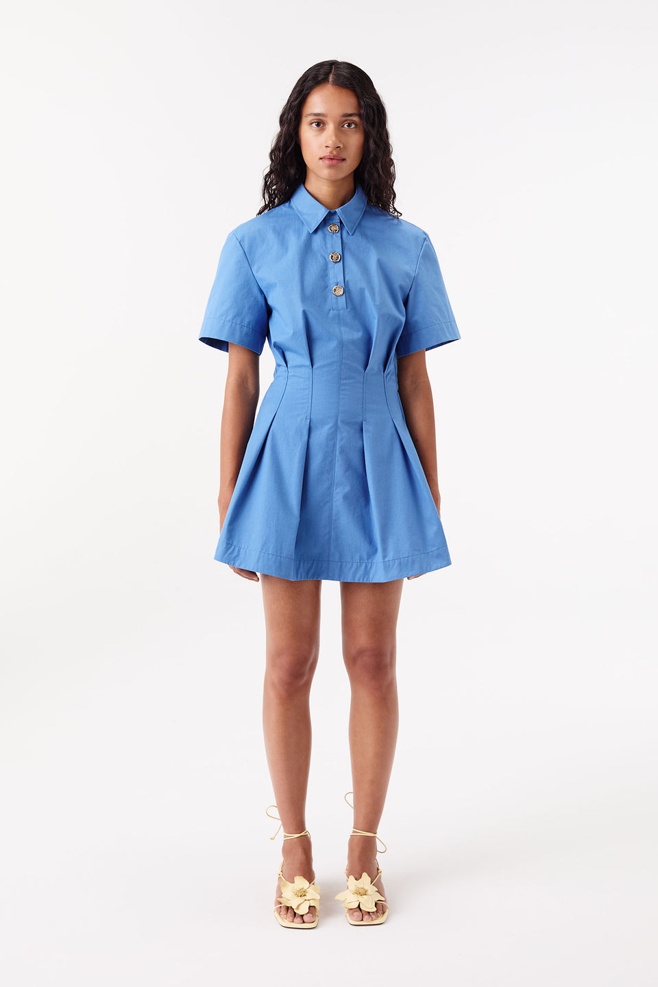 Robe plissée à dos nu