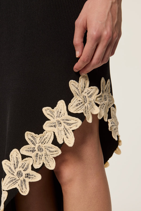Robe en maille asymétrique