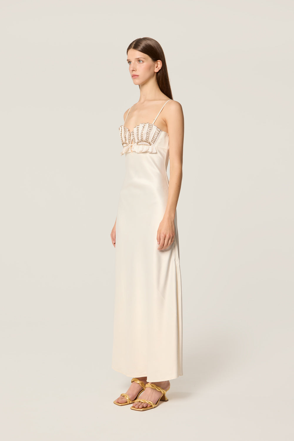 Robe longue en satin
