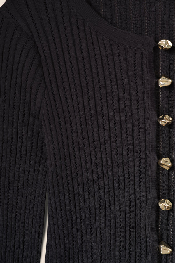 Top en maille à perles dorées