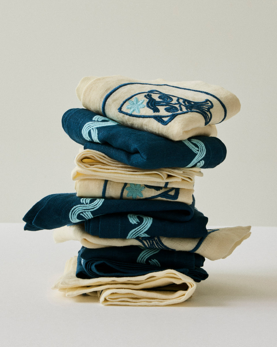 Fish-embroidered napkin