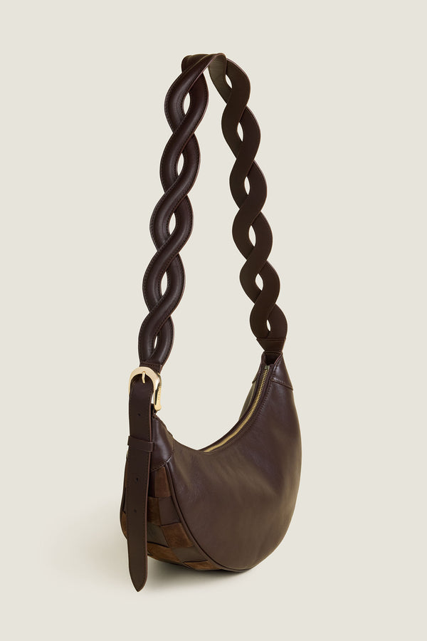 Two-material checkerboard pattern shoulder bag