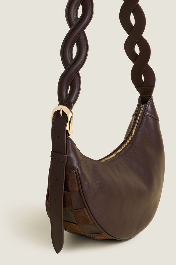 Two-material checkerboard pattern shoulder bag