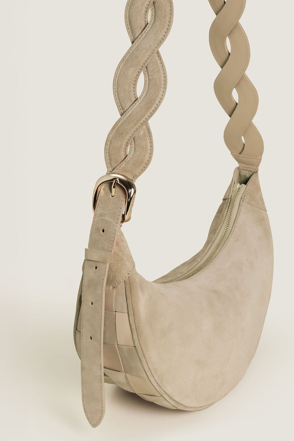 Two-material checkerboard pattern shoulder bag