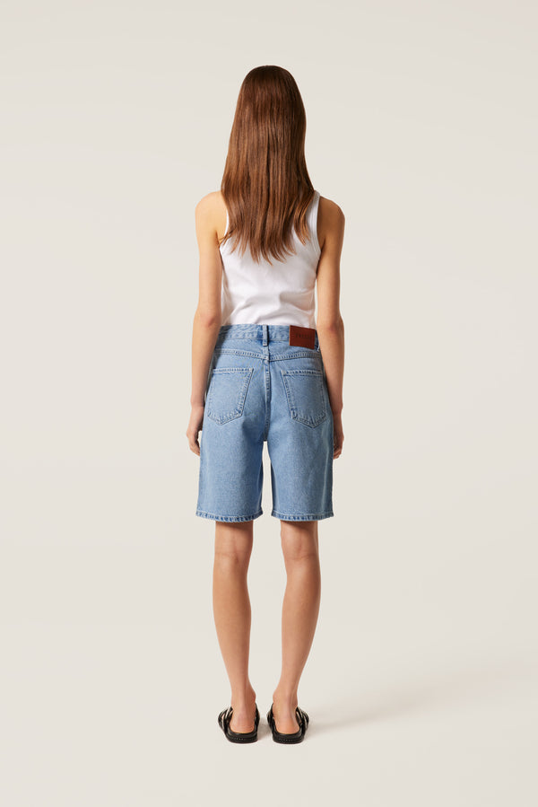 Bermuda en denim broderie tresse