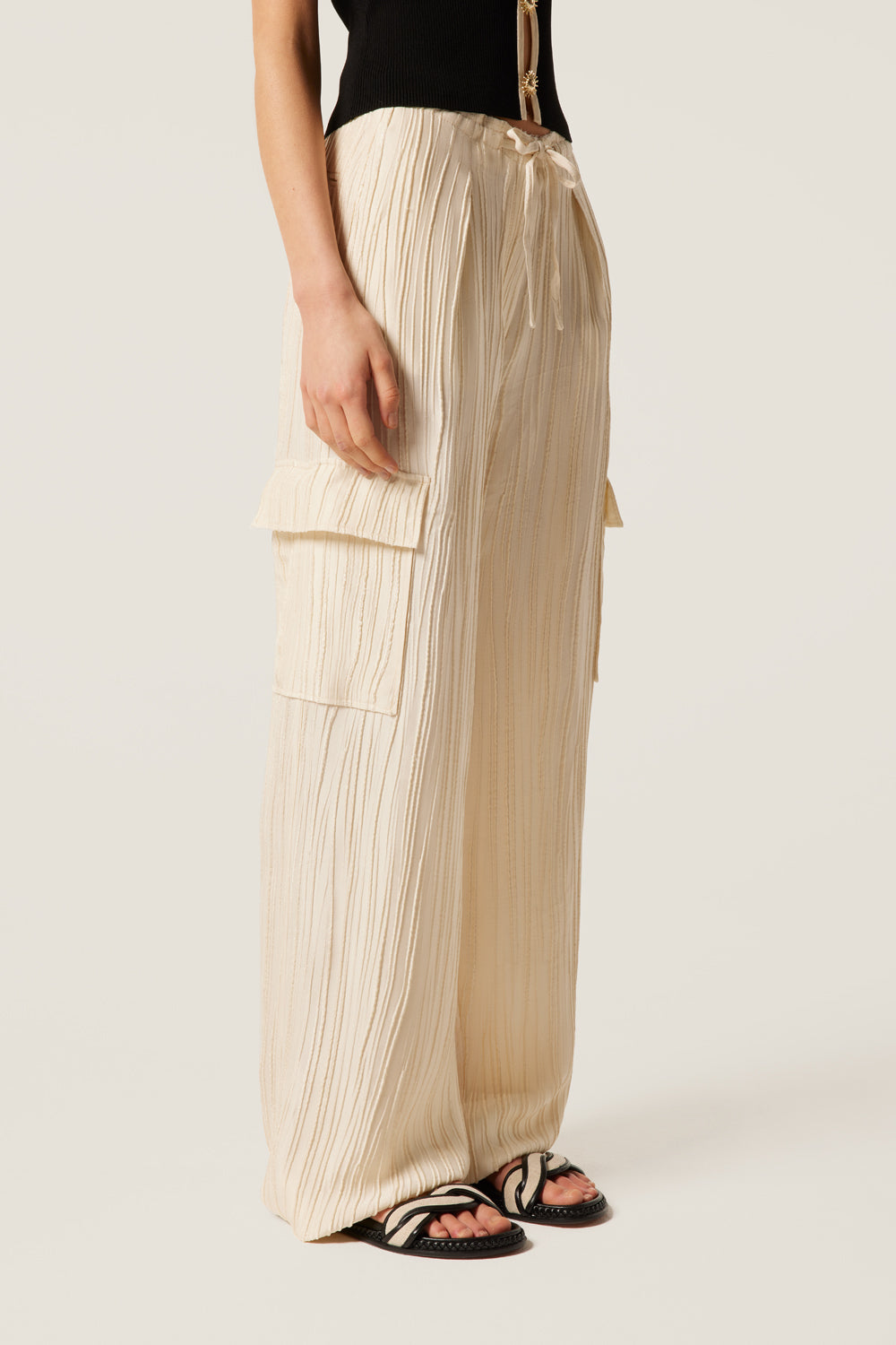Textured fluid pants