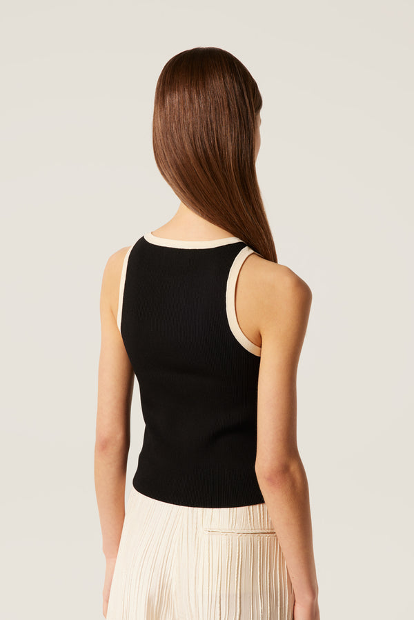 Two-tone mesh top