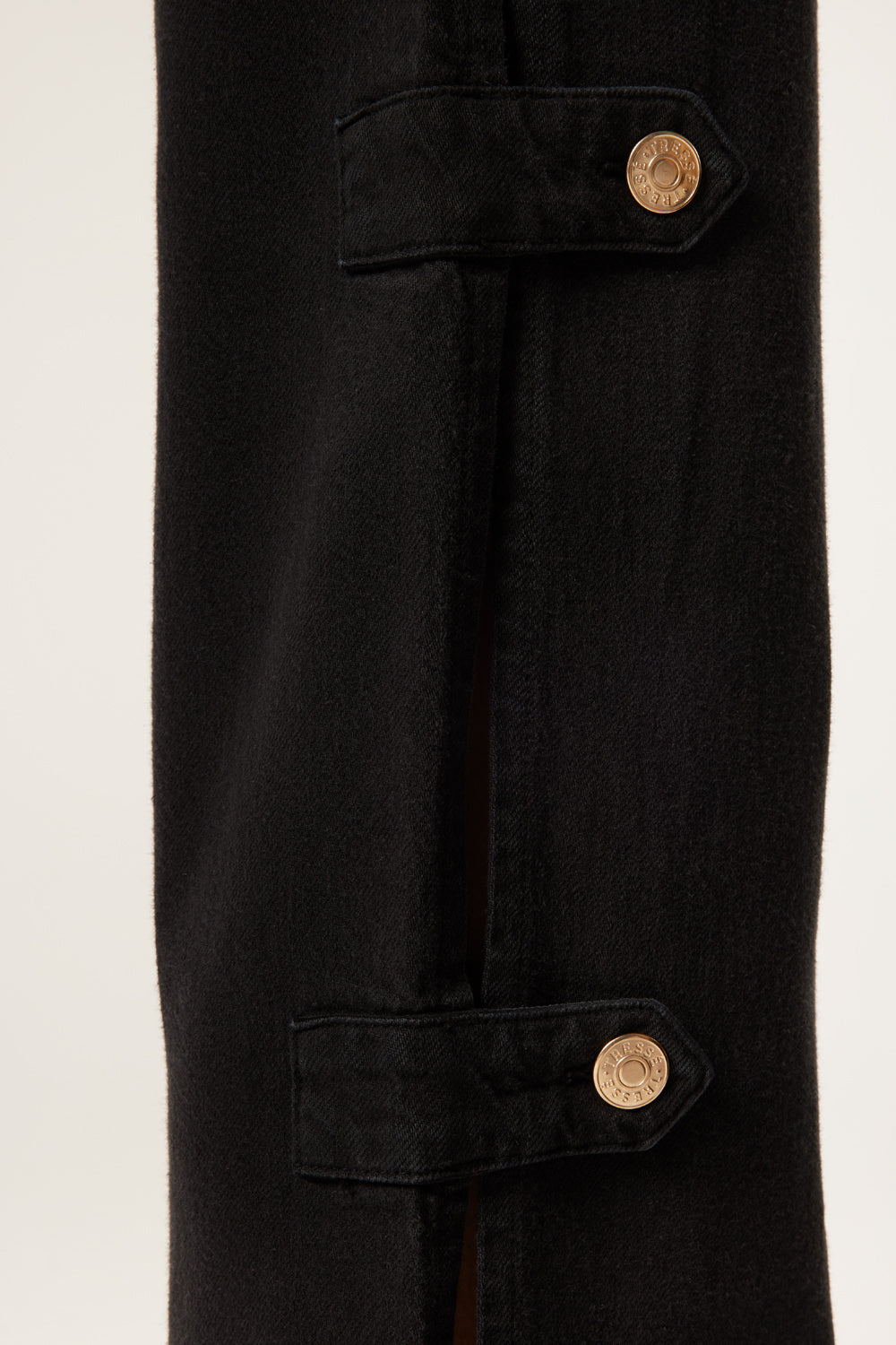 Buttoned pants