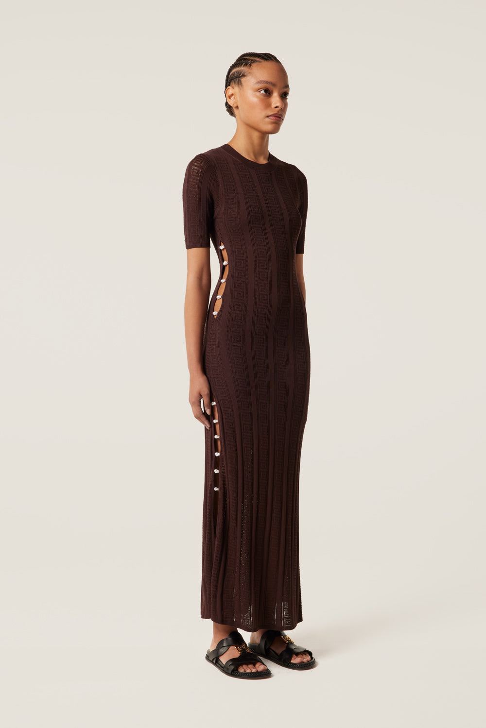 Robe longue à motifs ajourés