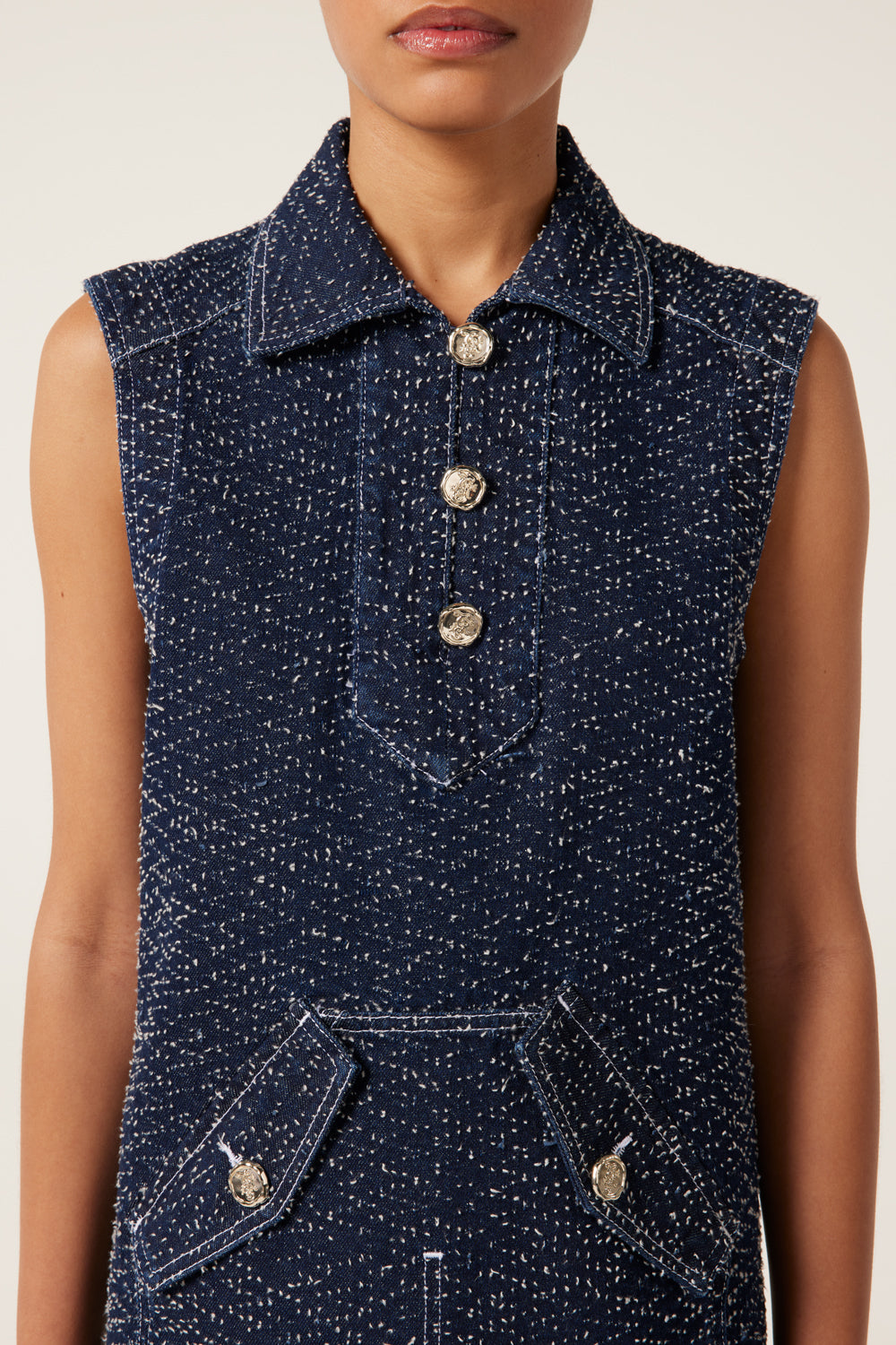 Robe courte en denim tweedé