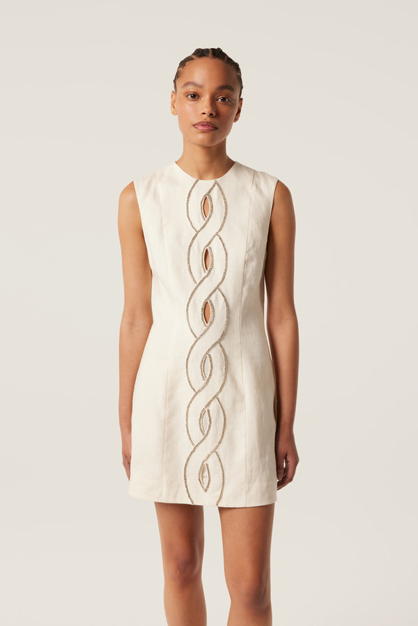 Short ecru braided dress