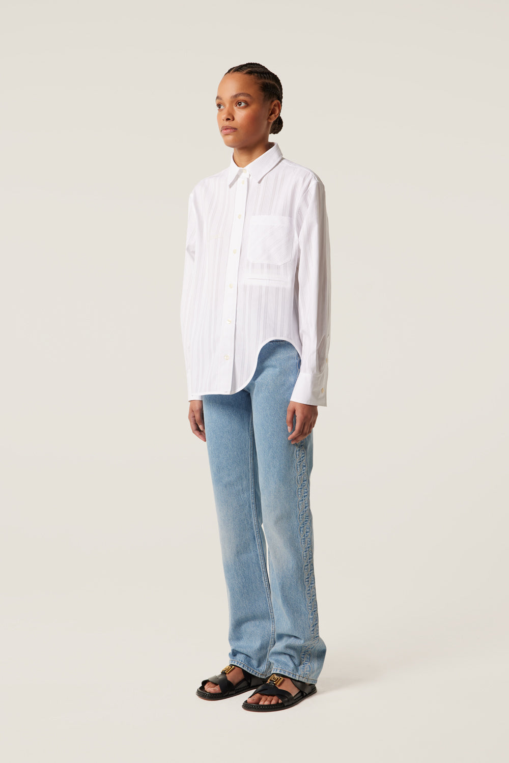 Asymmetrical loose shirt