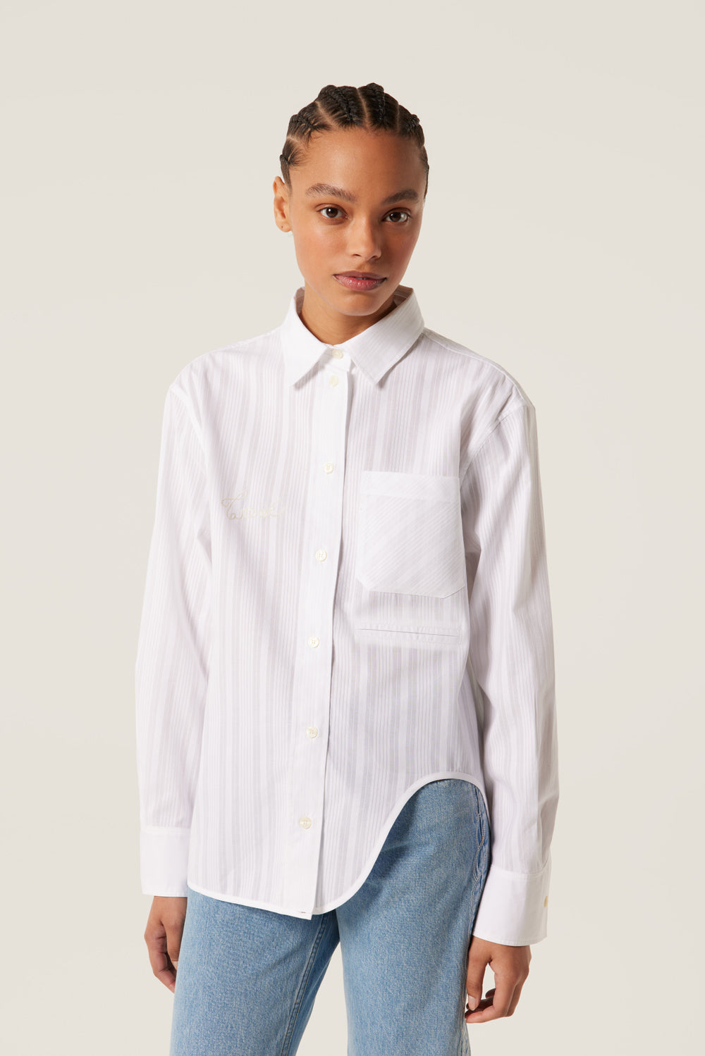 Asymmetrical loose shirt