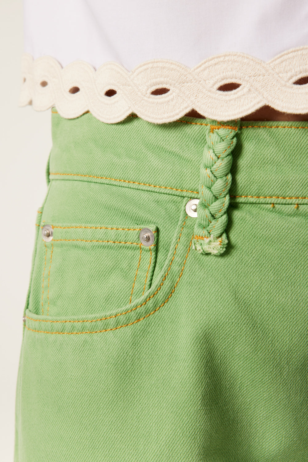Pantalon à surpiqûres contrastées