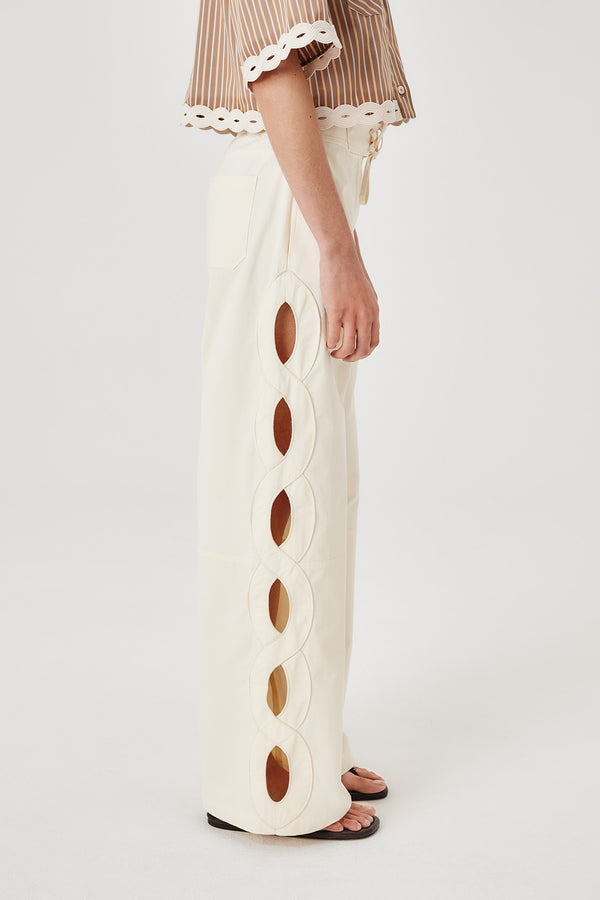 Pantalon écru tresse