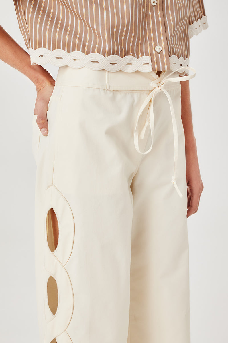 Pantalon écru tresse