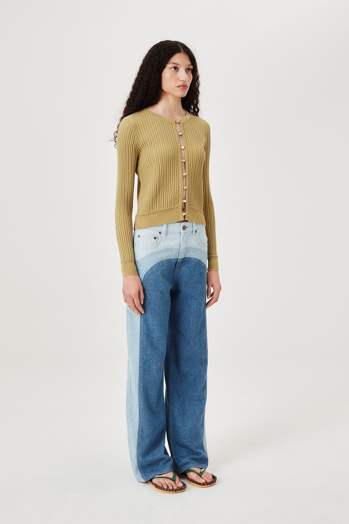 Top en maille à perles dorées