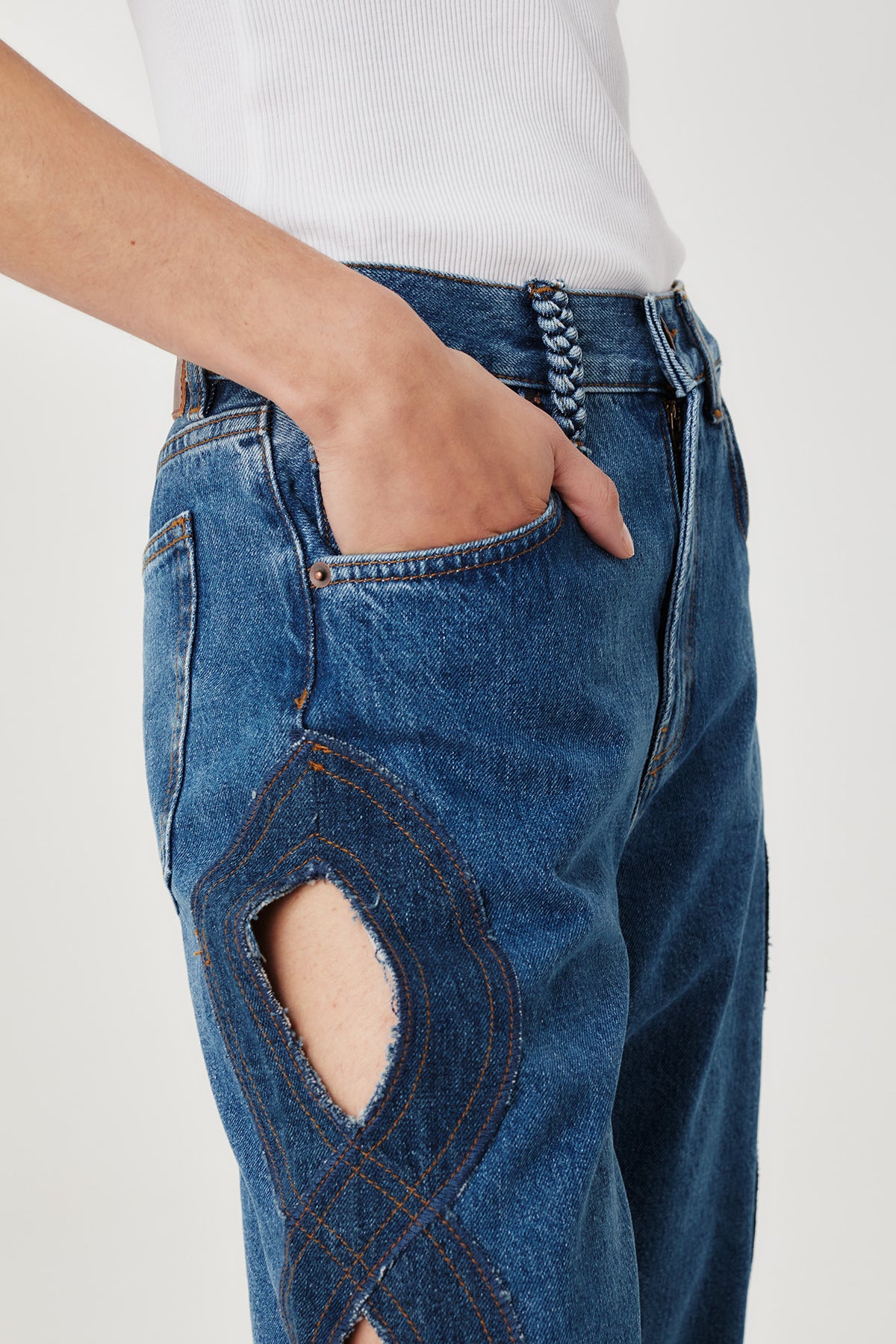 Denim avec ouverture tresse