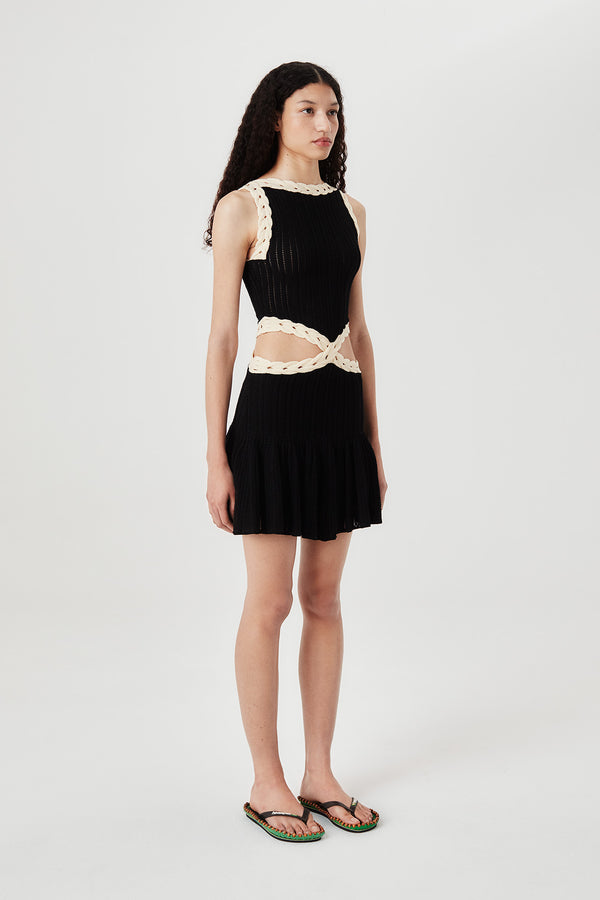 Short two-tone knit dress