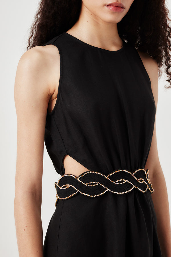 Robe à ceinture tresse brodée de strass