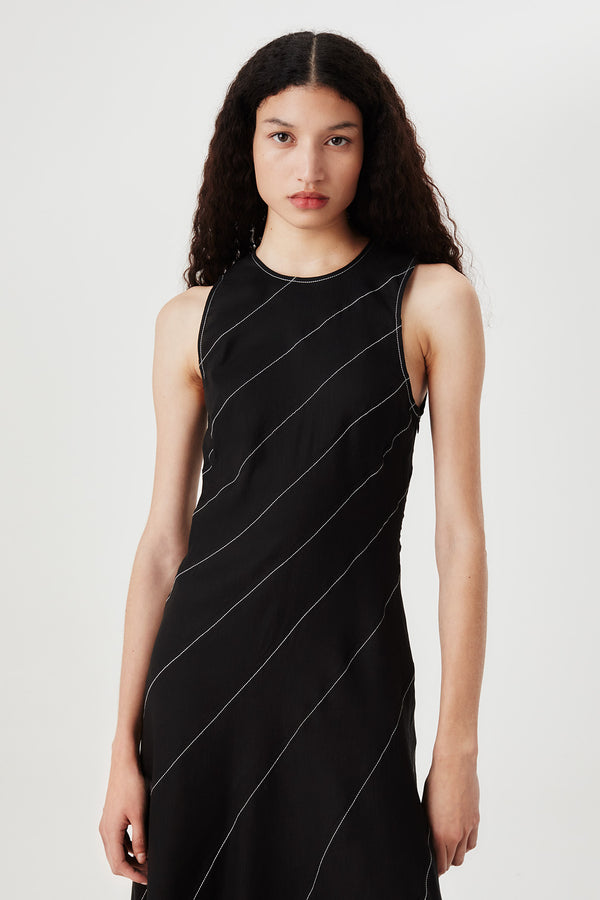 Robe longue à découpes