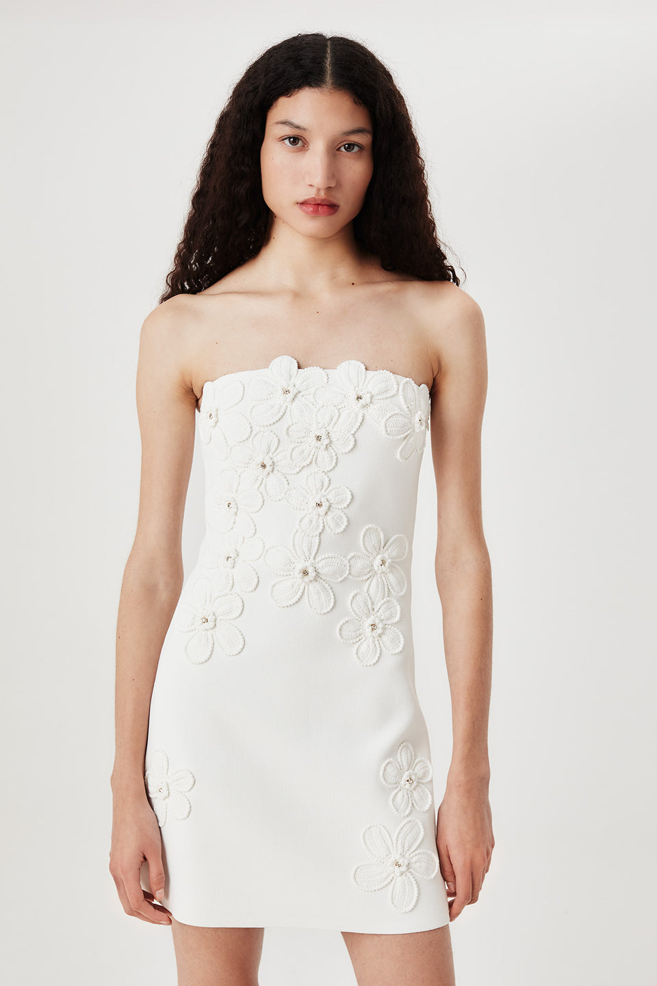 Robe bustier en maille à fleurs en crochet
