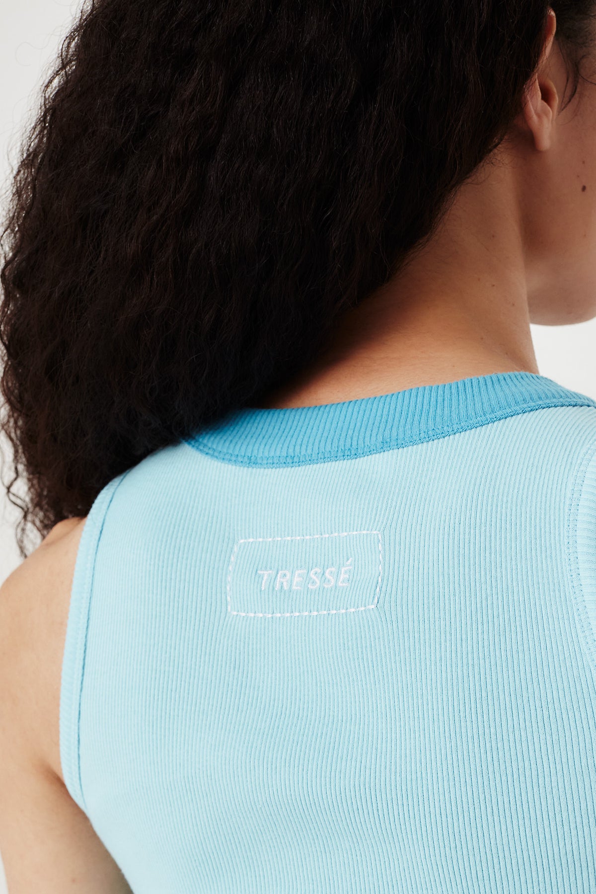 Top mit Cut-out